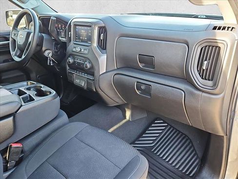 Used 2022 Chevrolet Silverado 1500 Custom image 21