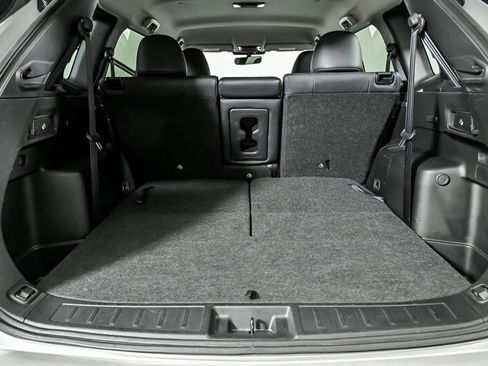 Used 2025 Mitsubishi Outlander AWD image 11