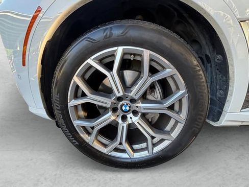 Used 2024 BMW X7 xDrive40i AWD/4WD image 29