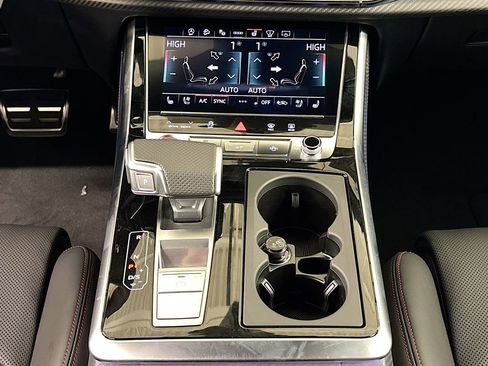 New 2026 Audi RS Q8 performance image 14