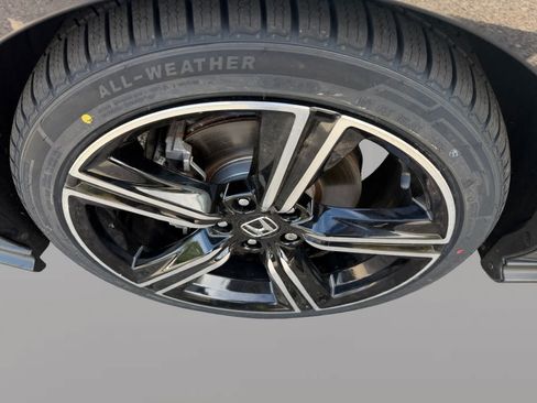 Used 2024 Honda Accord Sport image 9