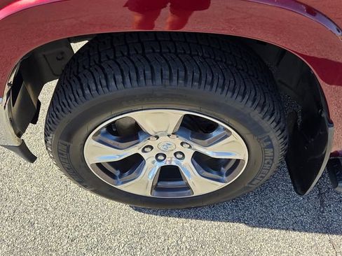 Used 2022 RAM 1500 Laramie AWD/4WD image 17