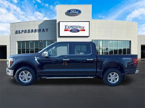 Used 2025 Ford F150 Lariat image 9