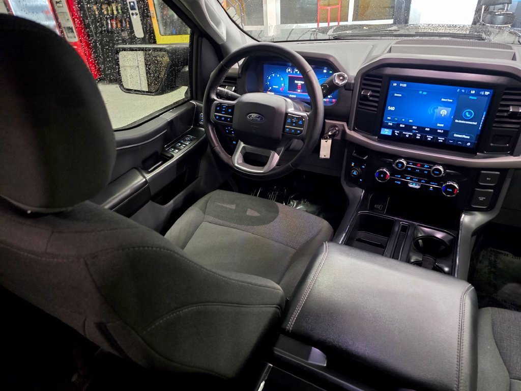 Used 2025 Ford F150 XLT w/ Equipment Group 301A Standard AWD/4WD image 41