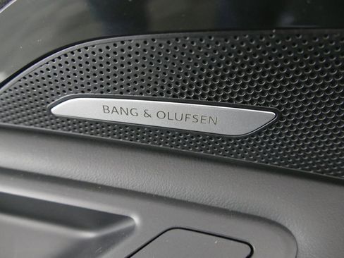 New 2025 Audi Q5 Premium Plus image 12