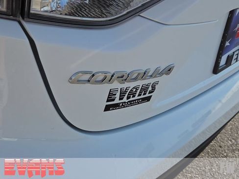 Certified 2025 Toyota Corolla LE FWD image 4
