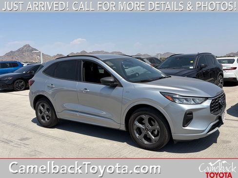 Used 2024 Ford Escape ST-Line FWD image 1
