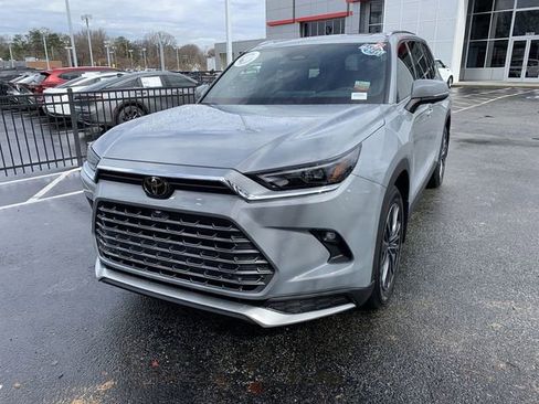 Certified 2026 Toyota Grand Highlander AWD Hybrid image 4