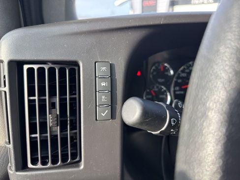 Used 2024 GMC Savana 2500 Work Van w/ Driver Convenience Package image 16