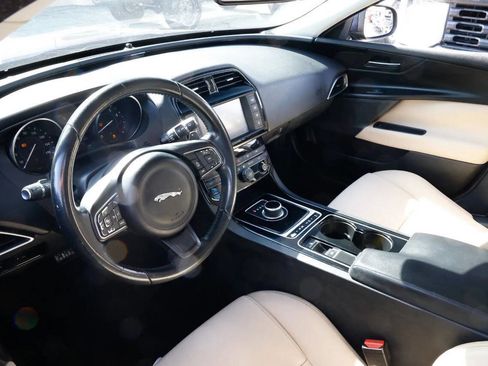Used 2017 Jaguar XE image 32