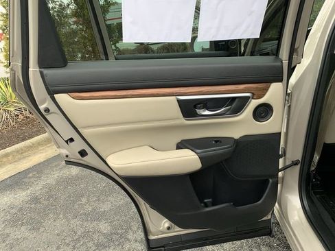 Used 2017 Honda CR-V Touring image 15