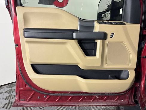 Used 2017 Ford F350 XLT w/ XLT Premium Package AWD/4WD image 15