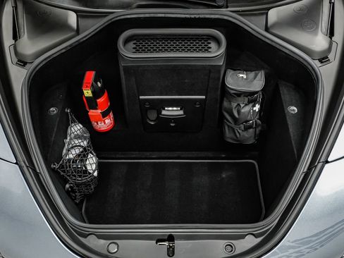 Used 2018 McLaren 720S Performance RWD image 39
