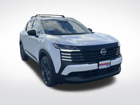 New 2026 Nissan Kicks SR w/ SR Premium Package image 7