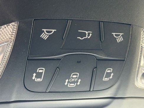 New 2026 Chrysler Pacifica Select FWD image 24