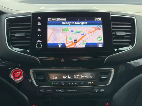 Used 2021 Honda Ridgeline Black Edition image 13