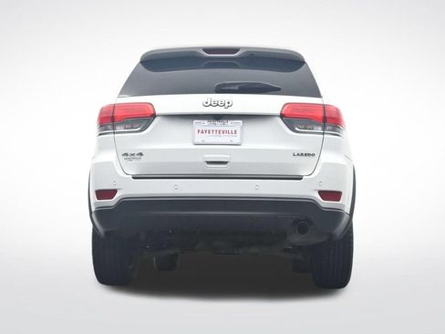 Used 2017 Jeep Grand Cherokee Laredo AWD/4WD image 34