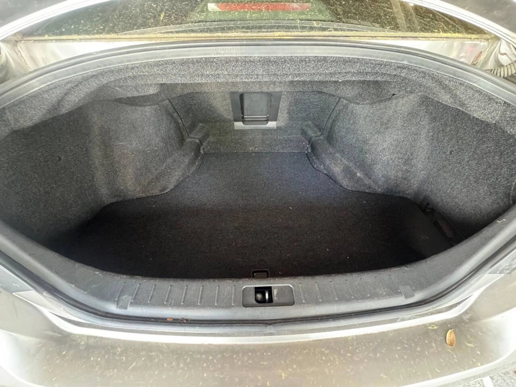 Used 2012 INFINITI M56 w/ Sport Pkg RWD image 10