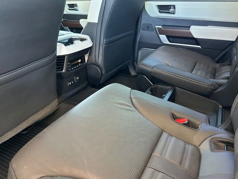 Used 2024 Toyota Sequoia Capstone AWD/4WD image 4