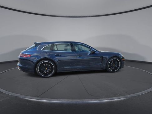 Used 2018 Porsche Panamera 4S image 9