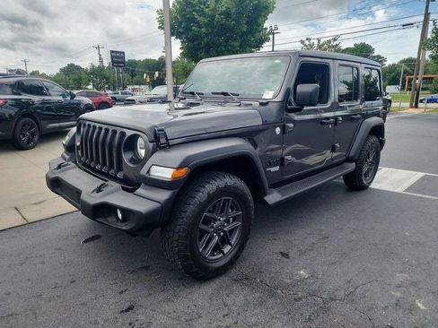 Used 2021 Jeep Wrangler Unlimited Sport w/ Sun And Sound Package AWD/4WD image 4