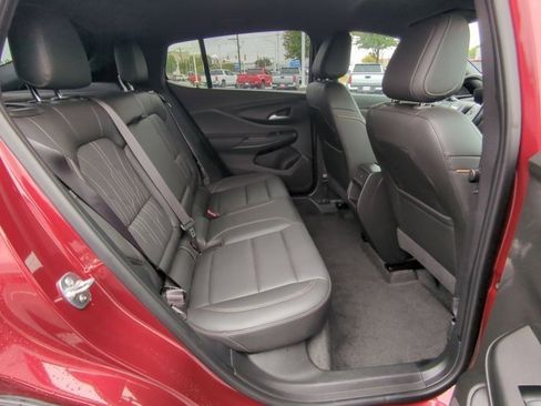 Used 2025 Buick Envista Avenir image 25