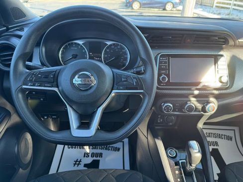 Used 2020 Nissan Kicks S image 13