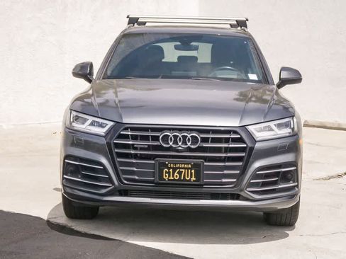 Used 2020 Audi Q5 e Prestige w/ Prestige Package AWD/4WD image 2