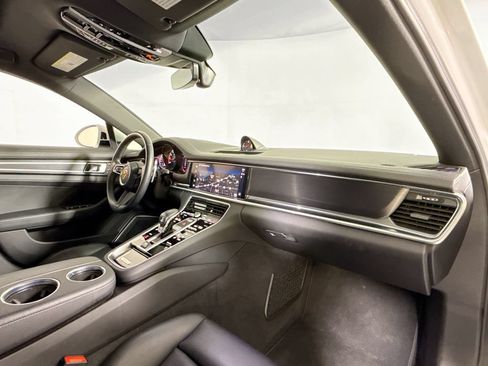 Certified 2023 Porsche Panamera 4 Platinum Edition AWD/4WD image 17