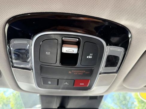 Used 2023 Hyundai Sonata SEL w/ Convenience Package FWD image 30