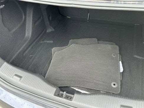 Used 2016 Chevrolet Cruze LT image 15