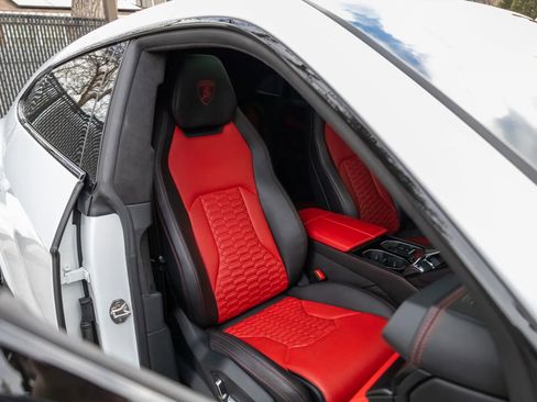 Used 2022 Lamborghini Urus image 49