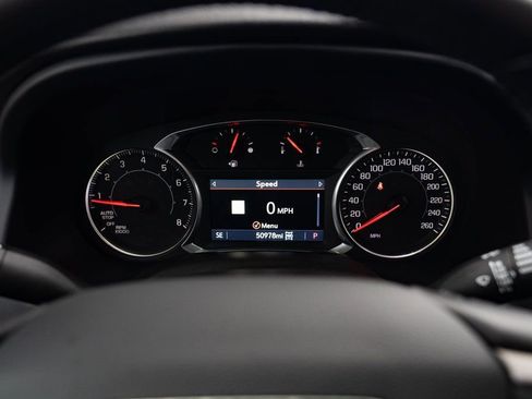 Used 2021 GMC Acadia AT4 image 12