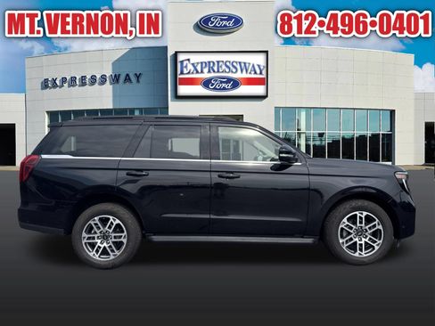 Used 2025 Ford Expedition Active AWD/4WD image 4