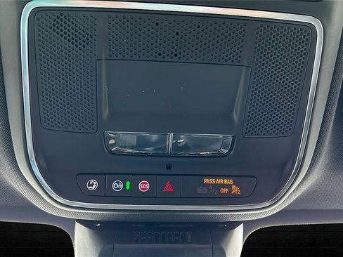 New 2026 Chevrolet Equinox RS w/ Convenience Package III FWD image 5