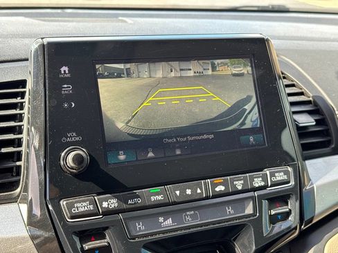 Used 2021 Honda Odyssey EX image 19