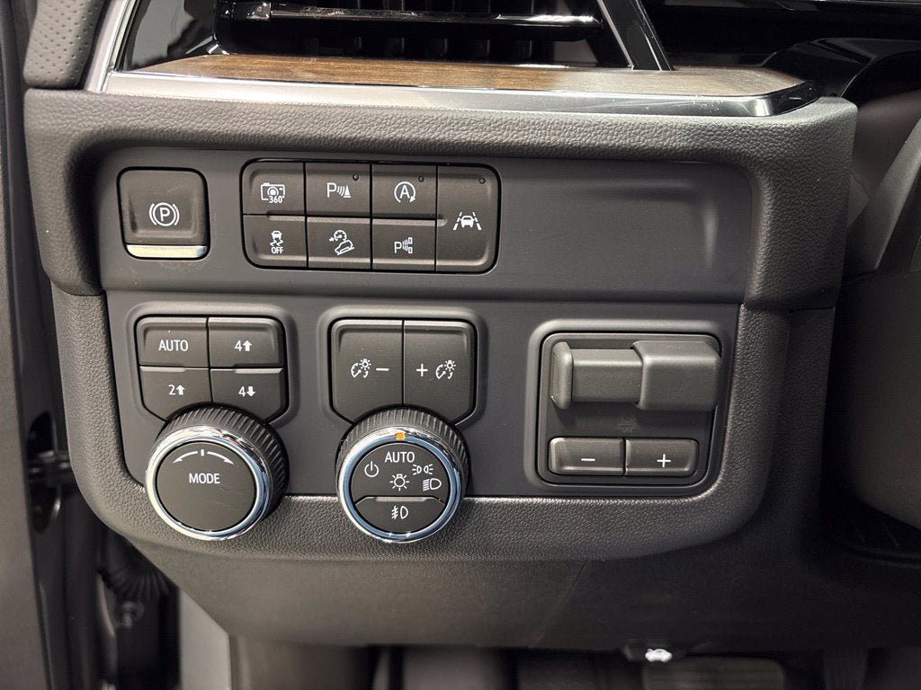 New 2027 Chevrolet Tahoe High Country w/ Sun And Tow Package AWD/4WD image 24