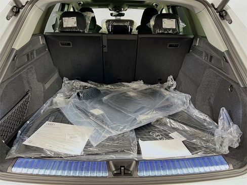 New 2025 Audi Q5 Premium Plus image 28