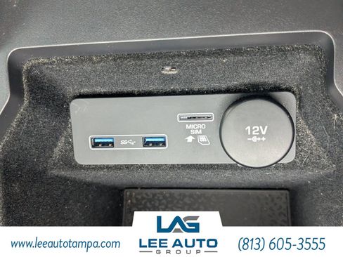 Used 2018 Jaguar E-PACE S image 21