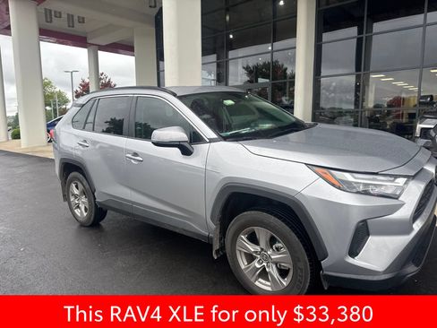 Used 2023 Toyota RAV4 XLE AWD/4WD image 14