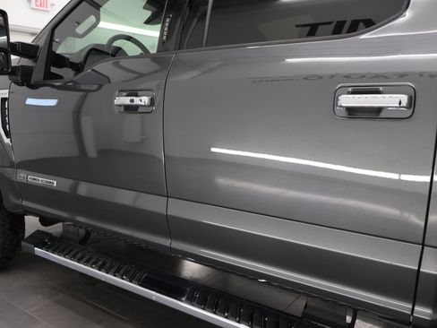 Used 2017 Ford F350 Lariat w/ Lariat Ultimate Package image 36