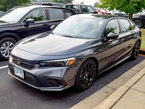 Used 2023 Honda Civic Sport image 13