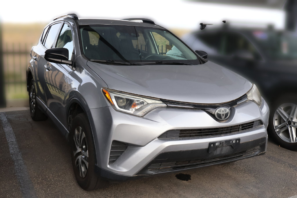 Used 2018 Toyota RAV4 LE w/ All Weather Liner Package FWD image 12