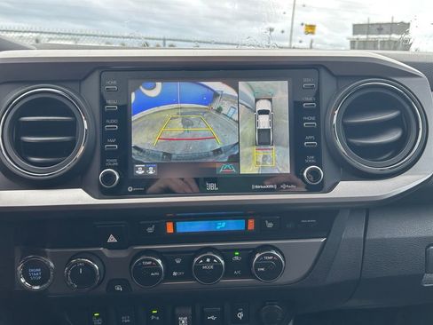 Used 2023 Toyota Tacoma Limited image 19