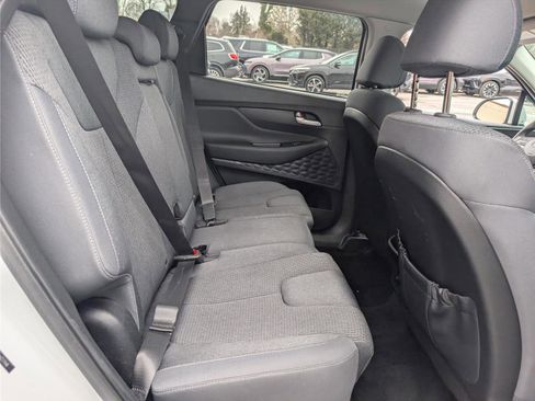 Used 2020 Hyundai Santa Fe SE image 11