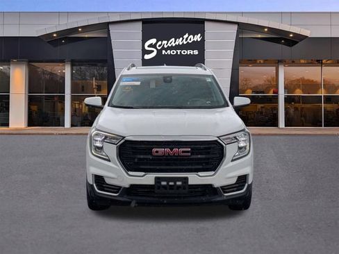 Used 2023 GMC Terrain SLE w/ Driver Convenience Package AWD/4WD image 8