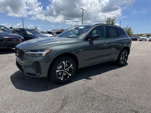 New 2026 Volvo XC60 B5 Core w/ Protection Package image 7