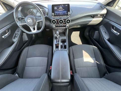 Used 2022 Nissan Sentra SV image 16