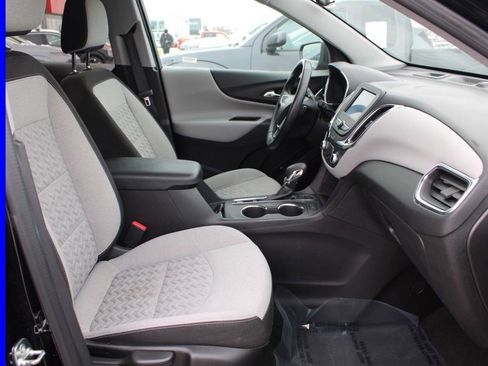 Used 2024 Chevrolet Equinox LT image 17