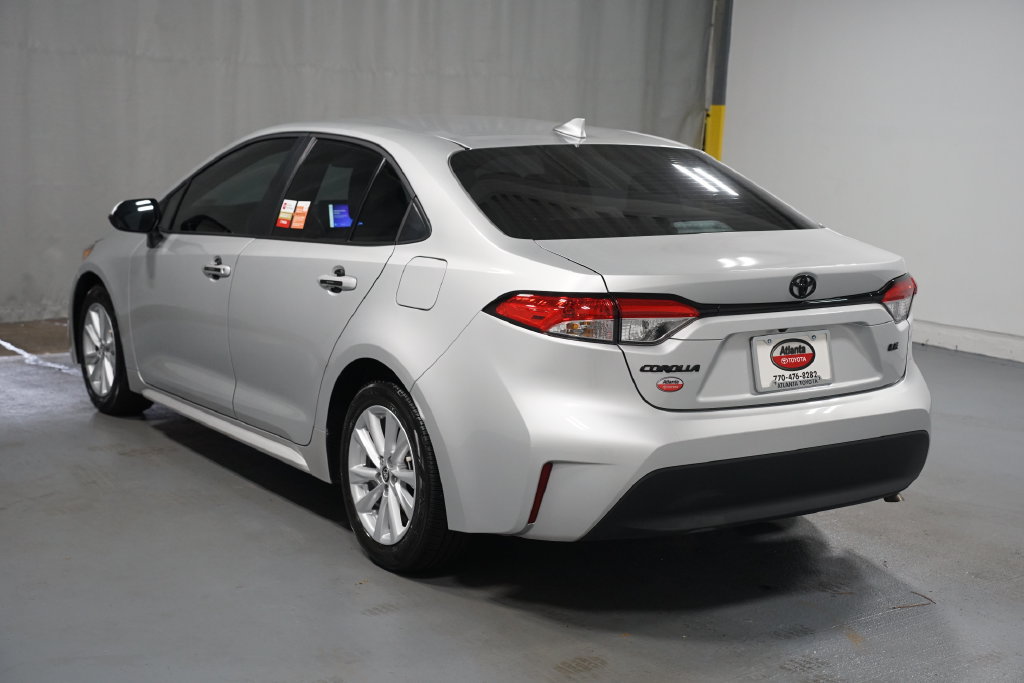 Used 2026 Toyota Corolla LE w/ LE Premium Package FWD image 6